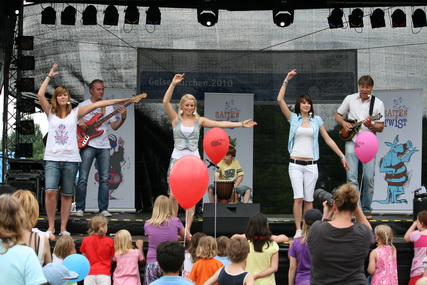 gal/2010/2010 Saitentwist Gelsenkirchen 6.6. Tag des Kindes Sport Paradies/2010 Saitentwist 06.06. Gelsenkirchen Sportparadies Tag d Kindes 023.jpg